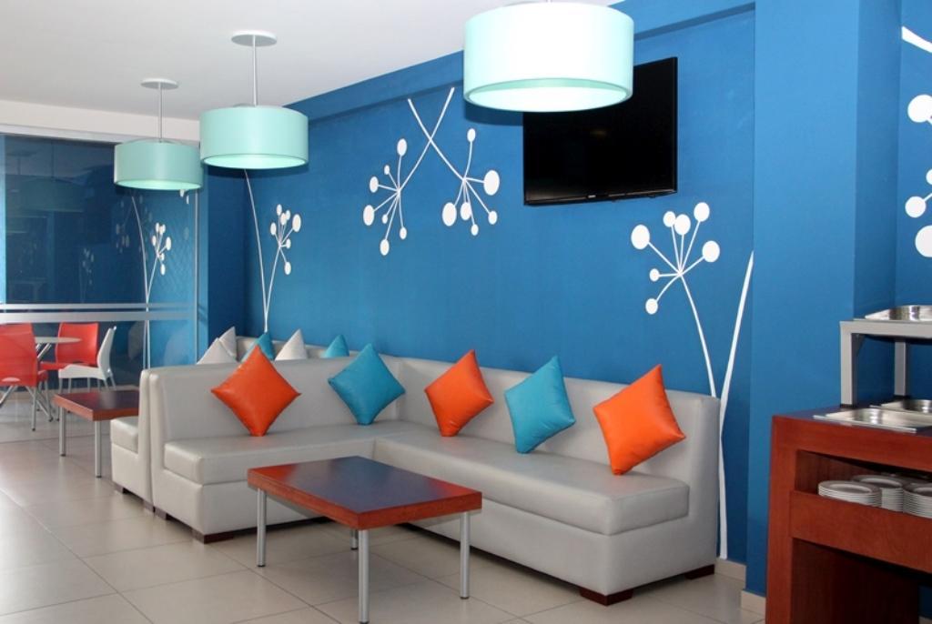 Torre Hotel Ejecutivo Санта-Крус-де-ла-Сьерра Экстерьер фото