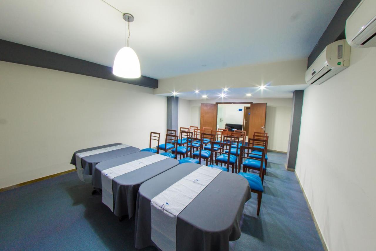 Torre Hotel Ejecutivo Санта-Крус-де-ла-Сьерра Экстерьер фото