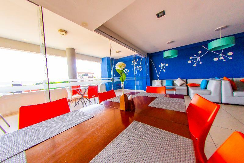 Torre Hotel Ejecutivo Санта-Крус-де-ла-Сьерра Экстерьер фото
